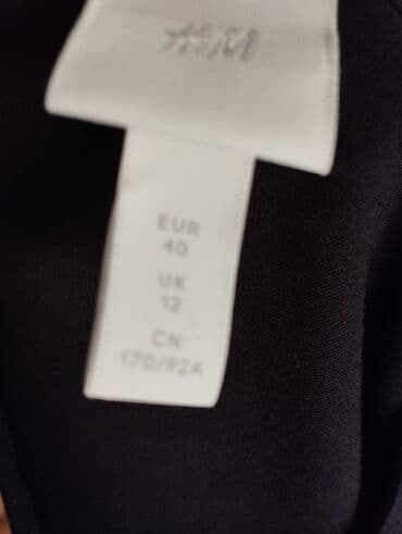 haljine sa 3d čipkom: H&M L (EU 40), color - Black, Long sleeves — 3