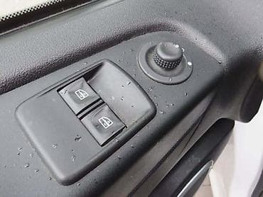 rucice za motor: PREKIDAČI ZA OPEL VIVARO B | Polovni originalni delovi za Opel — 1