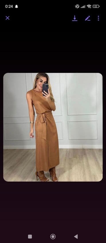 Dresses: 2700

pp22 — 1