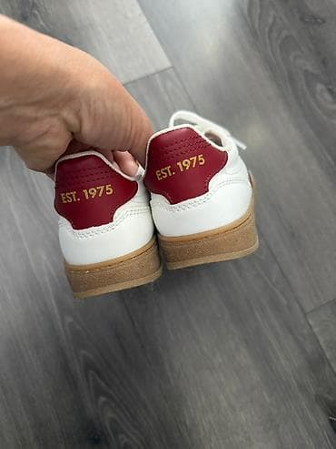 sintisajzer za decu: Zara kožne patike za devojčice, vreličine 34 — 5