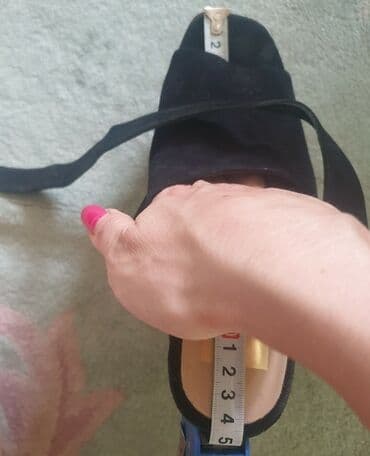 papuce sa prirodnim krznom: Sandale, 37 — 5