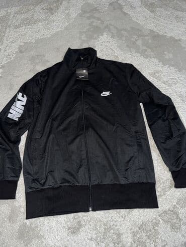 3 decembar duks: Sweatshirt, L (EU 52), Nike, color - Black, With a zipper — 2