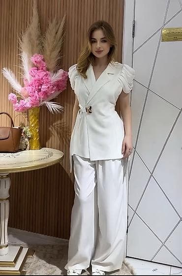 Women's Sweatsuits: ✅Damski dvodelni komplet – elegantni sako bez rukava i široke — 2