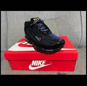 hogl obuca beograd: Patike Nike Air Max Plus III, dostupne u kombinacijama crno-bele — 3