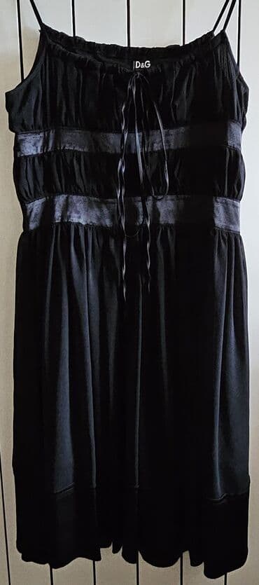 h: Dolce & Gabbana M (EU 38), bоја - Crna, Večernji, maturski, Na bretele — 1
