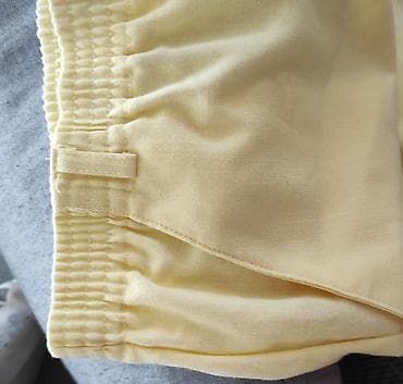 versaci majice: Ženske pantalone – 2 para - Model: ravne, lagano šire nogavice; — 3