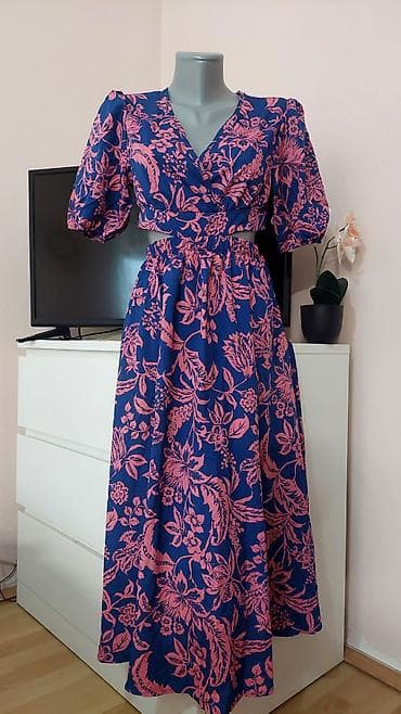 sorc m: Letnja midi haljina sa floralnim printom - Boja: tamno plava osnova — 1