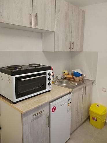 sasomange izdavanje soba beograd: Izdajem garsonjeru od 14m2 u Železniku. Blizu pijace, autobuske — 8