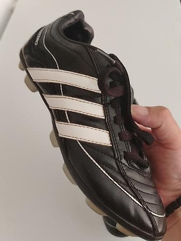 Lov i ribolov: Adidas kopačke za fudbal – broj 38 klasičan model u crnoj boji sa — 10