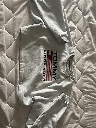 tommy hilfiger donji ves: Tommy krop duks u M velicini. Nosen par puta, kao nov, bez ostecenja — 3