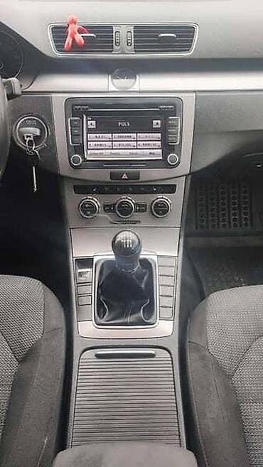 apro.iz: RADIO ZA VOLKSWAGEN PASSAT B7 | Radio za VW Passat B7, 2.0 TDI, 6 — 2