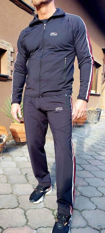 Muške extra trenerke
Od M do 3XL veličine za samo 4300 din