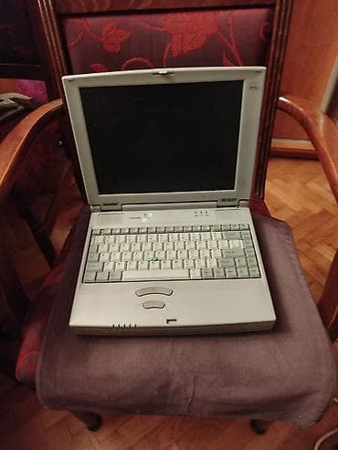 Donji delovi trenerke: Toshiba Satellite 4010CDT – retro stari laptop racunar - vintage — 3