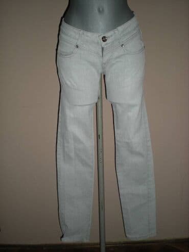 svecane pantalone i tunike: Sive plitke farmerke farmerke od svetlo sivog teksasa, plići model — 2
