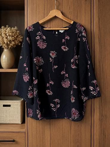 next bluza: Lagana bluza sa cvetnim printom🌼
Vel 36/38
700 RSD ✨ — 1