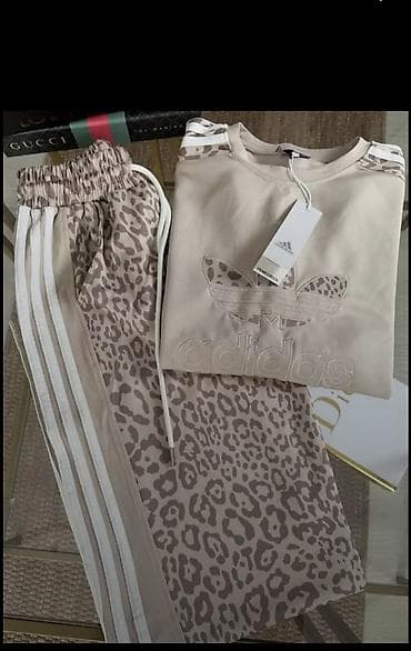 Accessories: Adidas ženski komplet – majica kratkih rukava i trenerka sa leopard — 3