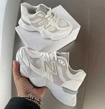 NB 9060 No 1
Cena: 3500din
Brojevi: 36-41
PS✨