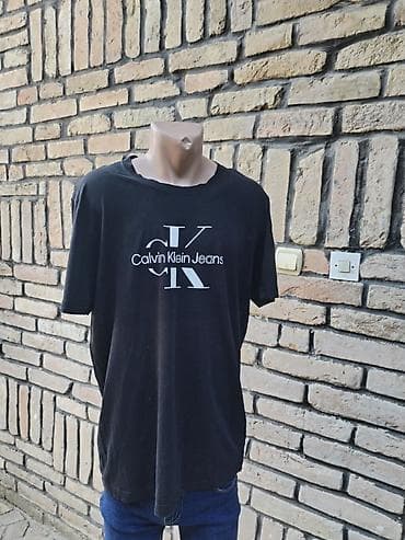 šešir muški: Men's T-shirt Calvin Klein, bоја - Crna — 1