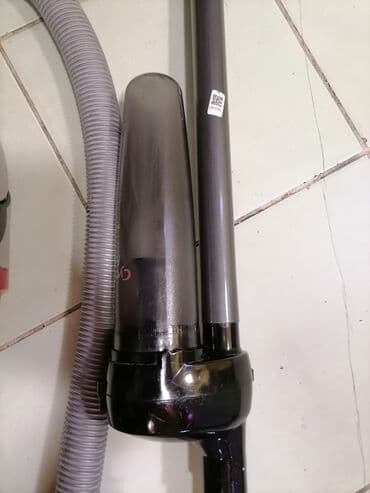 samsung punjač: Usisivač SAMSUNG 1600w na papirnu kesu kompletan dobar
 Mirjevo — 6