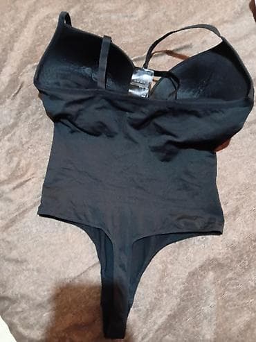 dhgate balenciaga triple s: H&M ženski bodi – crni, model sa korpama i tangama m/l - Brend — 3
