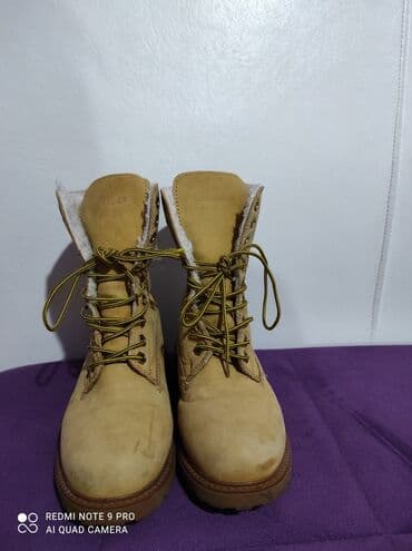 Personal Items: Ankle boots, 37 — 4