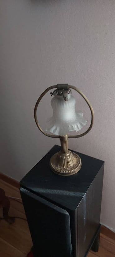 hello kitty lampa: Table lamp, Used — 3