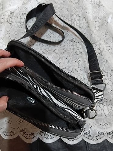 haljina s: Dve ženske mini suknje + torbica plus šorc - Crna mini suknja od — 10