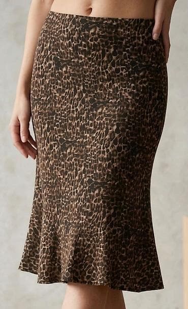 Suknja sa animal printom (leopard), kroj do kolena sa blago raširenim