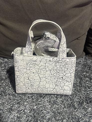 mona mala torba: ELLESSE mini torbica – “cracked” print - Model: mini tote/krosover — 4