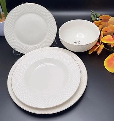 jastuci za stolicu jaje: Set tanjira i činija – elegantan beli servis sa reljefnim dezenom — 1