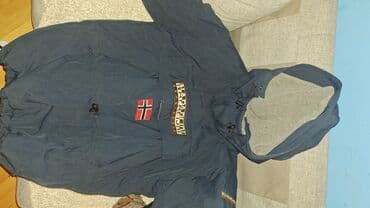 ✔ Veoma topla i kvalitetna, bez oštećenja, fleka ili tragova