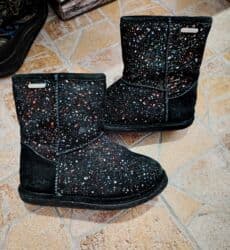 Toys: Naslov: Cizme za devojcice broj 29/30 Opis: Čizme za devojčice — 2