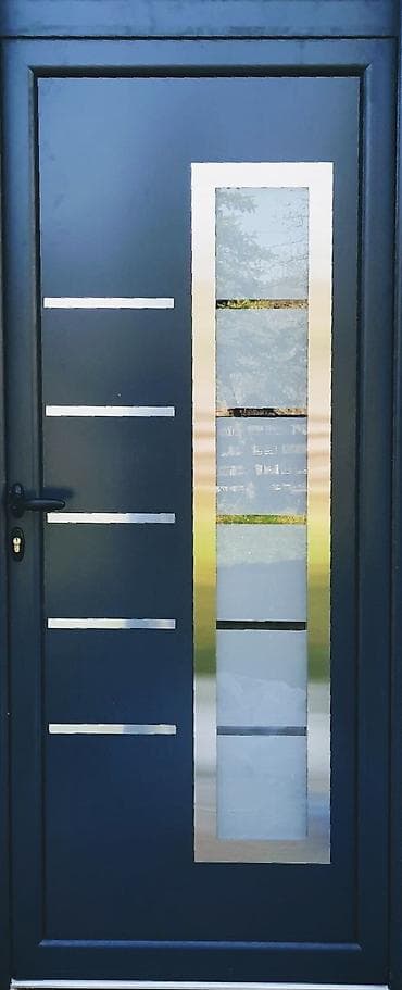 Moderna spoljašnja ulazna vrata – antracit siva, sa dekorativnim inox na lalafo.rs Moderna spoljašnja ulazna vrata – antracit siva, sa dekorativnim inox