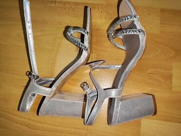 kompleti pantalone i sako: Sandale, Superbrend, 38 — 4