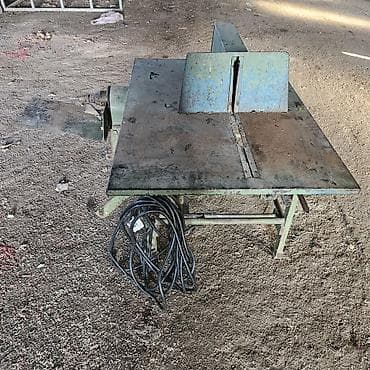 Kombinovana cirkular + cepač - Industrijski sto od čelika sa