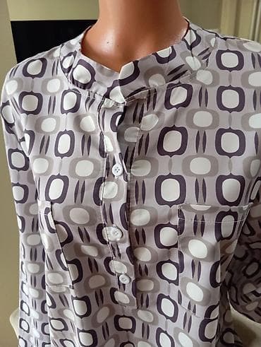 Ženska obuća: Ženska košulja-tunika sa modernim geometrijskim printom.Poluobim 54 — 3