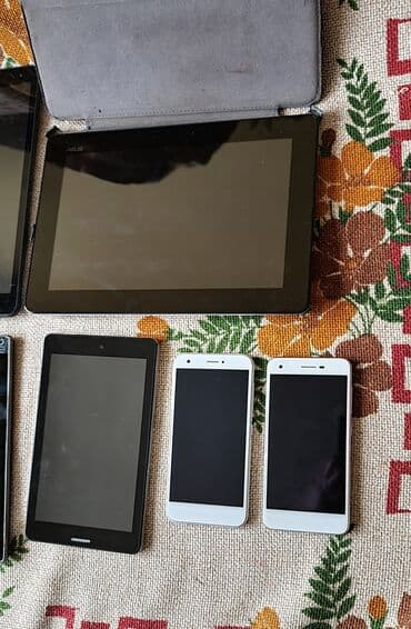 sony novi sad: 2000 dinara komad. tableti I telefoni kao novi sve radili ali se ne — 3