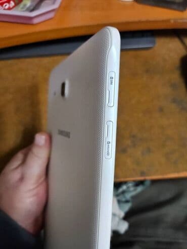 tastatura tableta lenovo: Samsun Tab E Tablet sam testirao, ispravan je. Baterija drzi dosta — 8