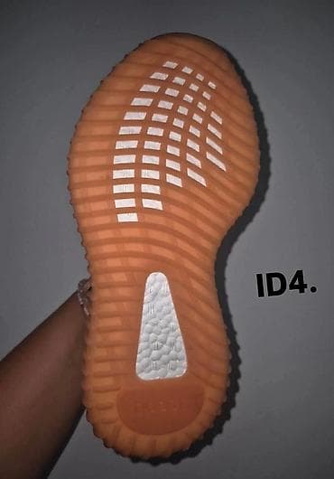 n fashion espadrile: Yezzy lepo odradjene
Urezan boost u djonu
36-48
4500 din ❤️‍🔥
SS🖤⭐⭐ — 5