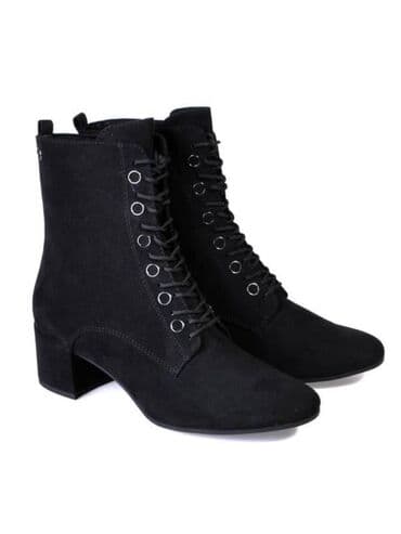 new yorker sortsevi: High boots, Tamaris, 38 — 1