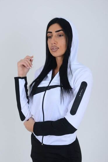 trenerke mokra likra prodaja: Cena 2,900
Mokra likra S, M, L, XL
8 boja — 2