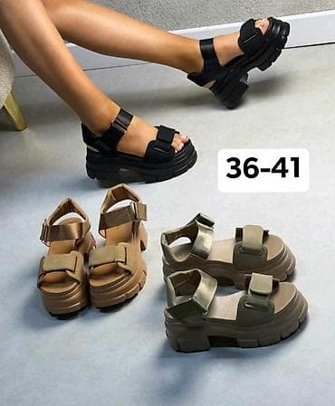 "inditex s.a.": Ženske platforme sandale sa širokim kaiševima i debelim, reljefnim — 1