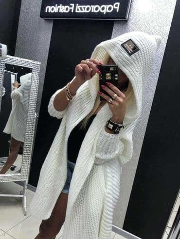 novogodisnji dzemper: Dzemperi 2200 — 3