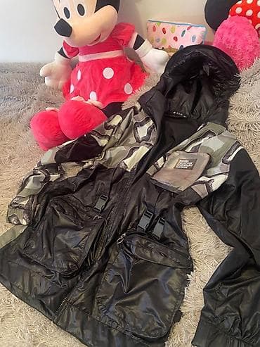 Nova jakna premocnaa sve vel jeftino samo 1000 din plus poklon gratis