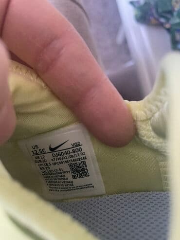 tin patike: Nike flex patike br 30 (18,5 cm)

Obuvene jednom na kratko kao nove — 4