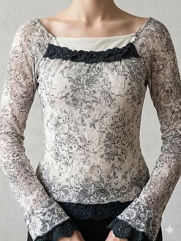 Ženska bluza sa dugim rukavima, romantičnog vintage stila. -