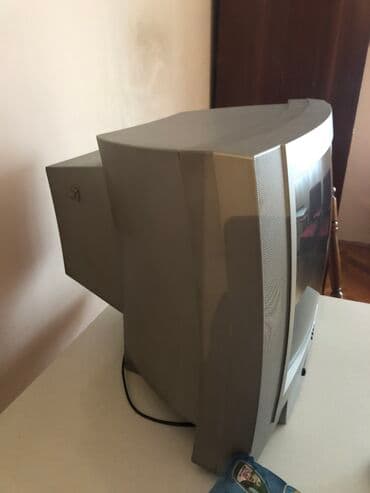 ram za televizor: Korišćen CRT televizor Pionier sa daljinskim upravljačem, dijagonala — 6