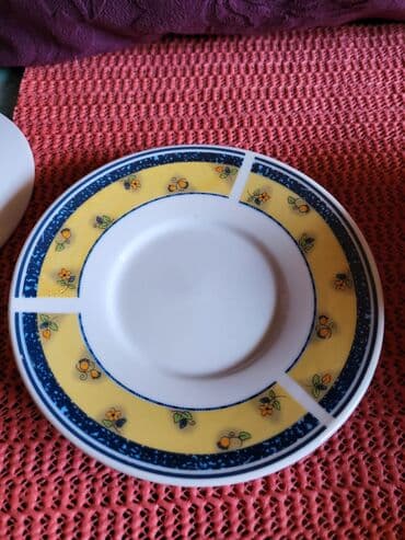 metalac šolje za kafu: Soljice nove porcelanske za kafu. Soljice komada 6 u ceni,kutija — 12