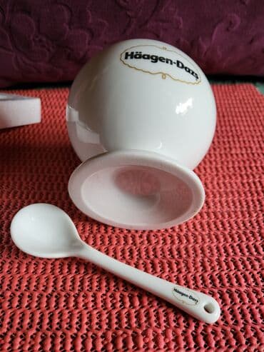 case za vodu: Casa za sladoled nova porcelanska iz 2008g. Holandija. Casa za — 6