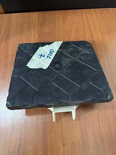 čekrk za auto: BODY CONTROL MODULE ZA VOLKSWAGEN GOLF 7 - 5Q0937084AC | Body — 3